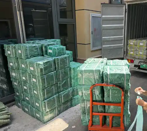 Pedido de hardware de gabinete do cliente embalado e pronto para envio